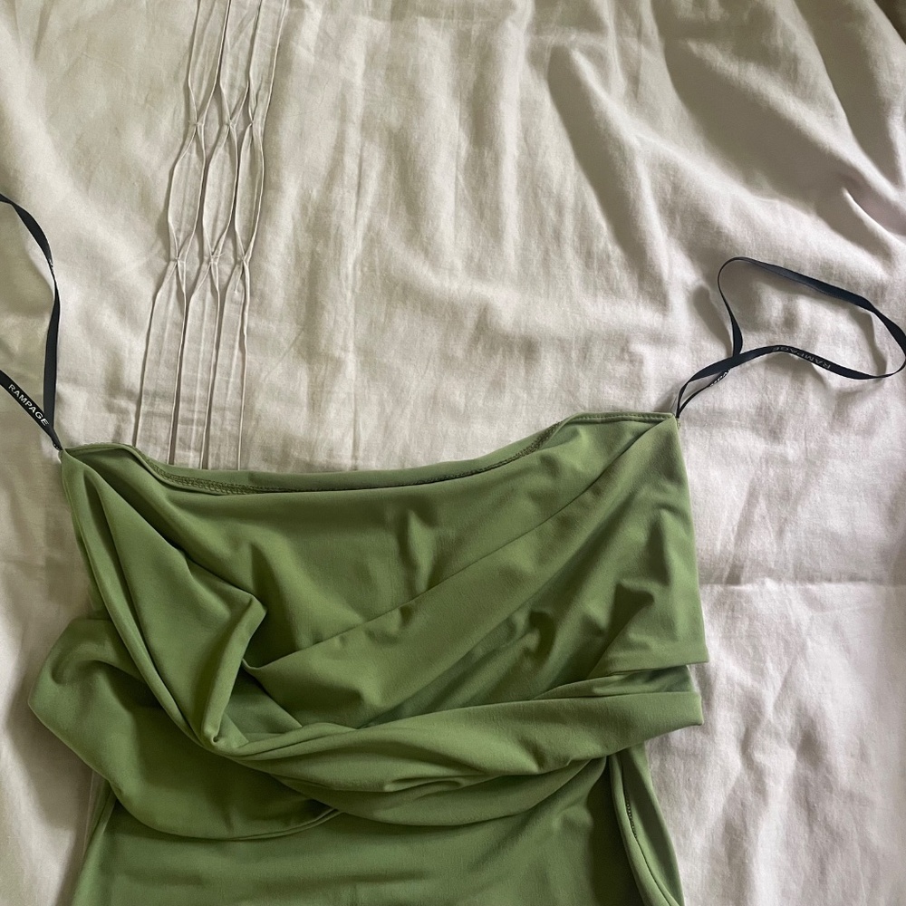 Green off the shoulder Y2K top - Picture 5 of 5
